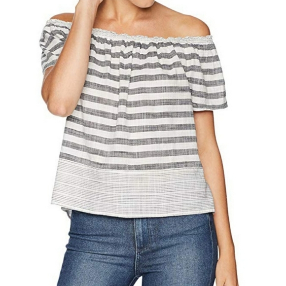 Lucky Brand Tops - Lucky Brand Stripped Off Shoulder Peasant Top M